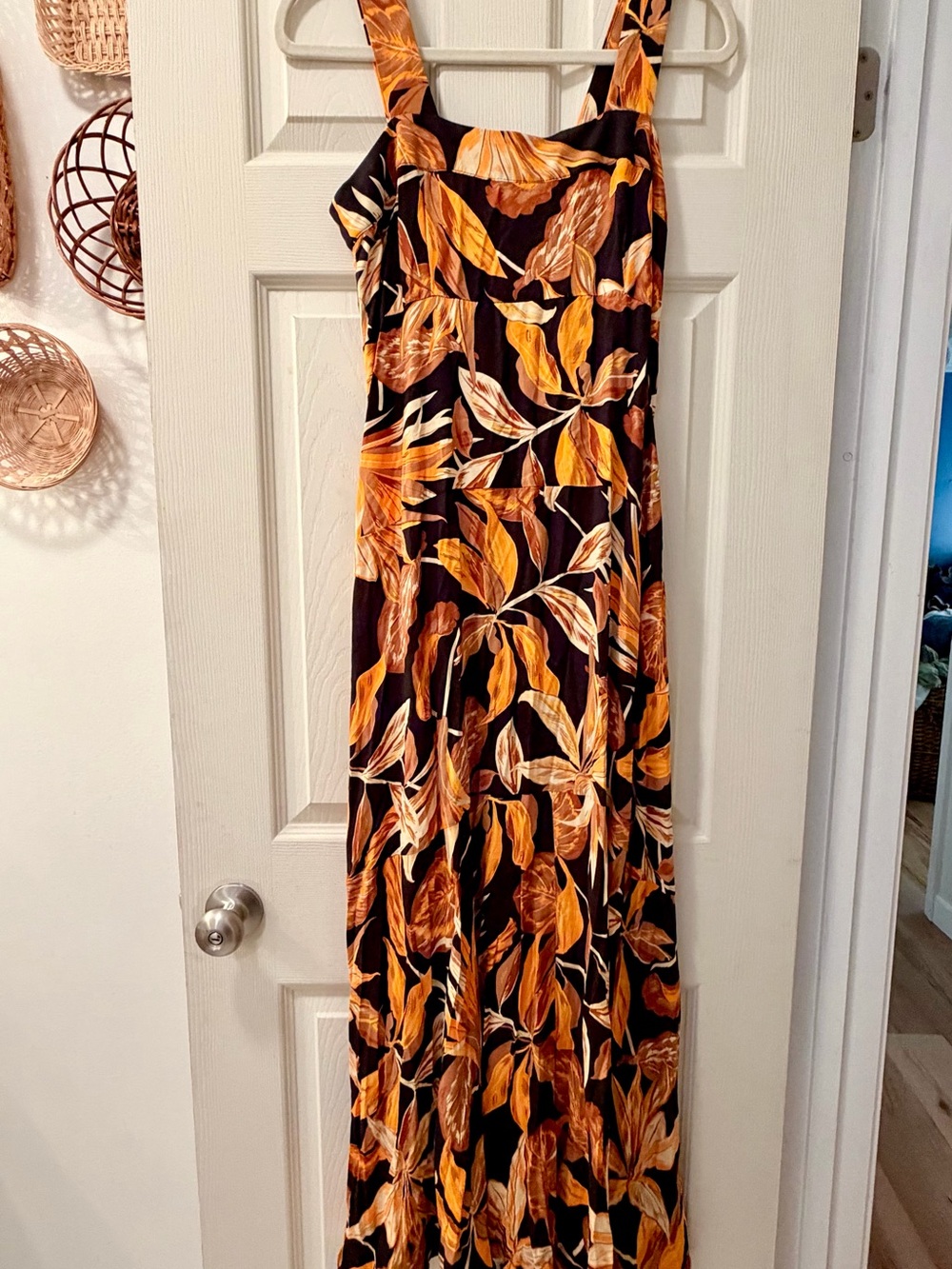 Vince Camuto Women's Black & Orange Leaf Print Maxi Dress Size S
